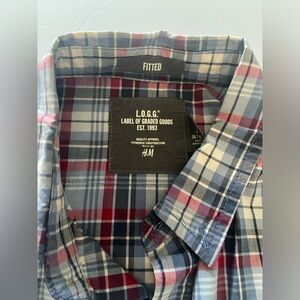 H&M Men's Casual fitted button down Plaid Shirt - Red/blue size M